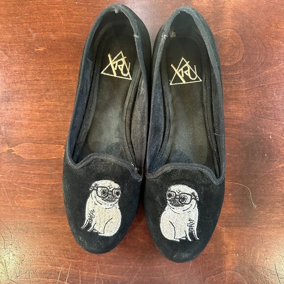 Vintage YRU Pug with Glasses Black Suede Flats Size 7.5 - Picture 2 of 11